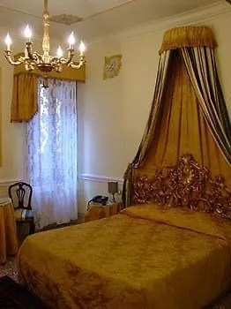 Casa Fenice Bed & Breakfast 4*