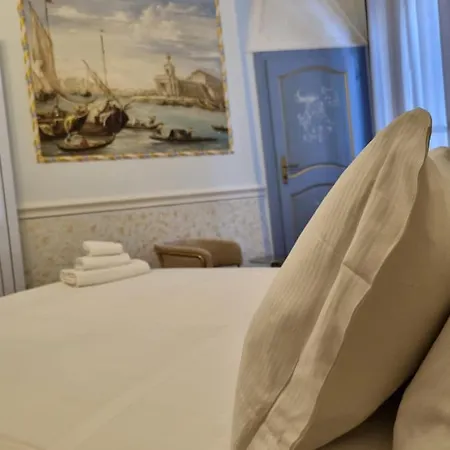 לינה וארוחת בוקר Casa Fenice 4*