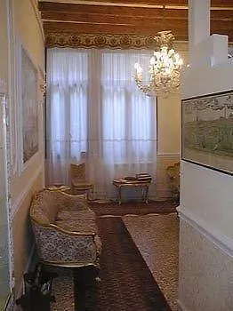Casa Fenice לינה וארוחת בוקר 4*