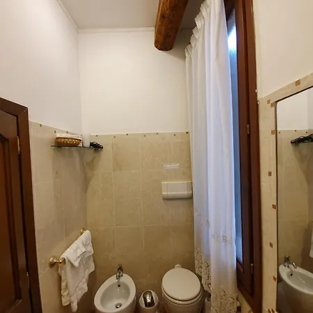 Bed & Breakfast Casa Fenice Venice