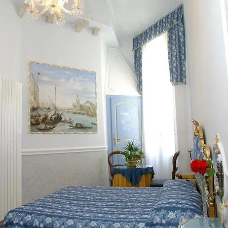 Casa Fenice 3* Venedig